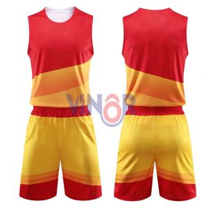Directamente de fábrica proporciona uniforme de baloncesto de sublimación transpirable DISEÑO DE Color personalizado impreso precio barato servicio OEM/ODM - Product Image 1