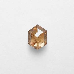 Diamante Natural Suelto de 0.86ct, Corte Excelente, Forma Hexagonal, Tipo Sal y Pimienta, 6.10x4.60x3.40, para Joyería - Product Image 1