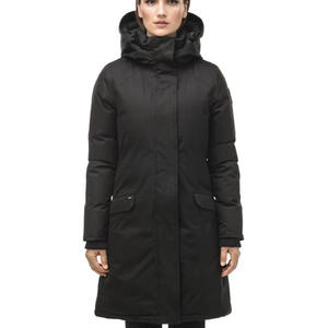 Parka acolchada y chaqueta acolchada transpirable de punto sin pelo con capucha para mujer negra con logotipo personalizado a precio de fábrica - Product Image 1