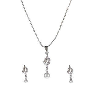 Regina <b>Fine</b> <b>Jewelry</b> <b>Set</b> 1201125 Austrian Stone Pearl Drop Chain Pendant - Product Image 1