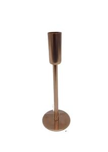 Vente en gros de bougeoirs en aluminium décoratifs de luxe de couleur or pour la maison Finition en laiton Style classique fait à la main personnalisé - Product Image 4