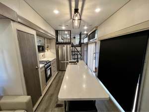 Mercedes-Benz Sprinter 3500XD Sunseeker 2021 ~4 200 milles, camping-car classe C, turbodiesel V6, France, acier - Product Image 5