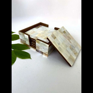 Sous-verres carrés en nacre fabriqués à la main de luxe Mosaïque élégante pour salle à manger haut de gamme et décoration intérieure Tapis et tampons de style table - Product Image 1