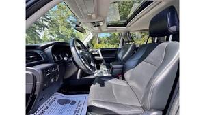 Offres Spéciales 2020 4Runner SR5 V6 RWD <span class=keywords><strong>V</strong></span>éhicules d'Occasion Premium Automatiques Intelligents Prêts à l'Expédition - Product Image 4