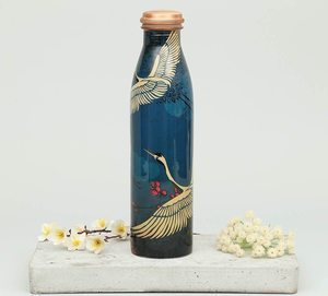 Botella de Agua de Cobre Ecológica de 1000 ml al Mejor Precio, con Empaque Premium, Hecha en India, con Diseño Premium Meena Impreso y Tapa - Product Image 1