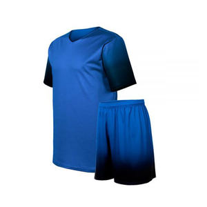 Nuevo diseño personalizado de los hombres uniforme de fútbol transpirable cómodo fútbol Jersey Shorts Kit logotipo personalizado tamaño sublimación técnica - Product Image 6