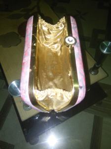 Bolso de Mano de Resina Bohemio de Lujo Hecho a Mano y Personalizado para Bodas y Fiestas, con Diseño Moderno y Personalización de Logotipo en Color - Product Image 6