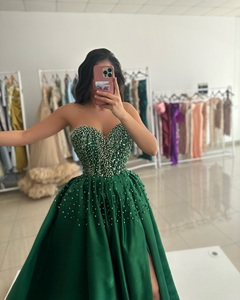 Colección de Vestidos de Novia Maxi de Satén con Cuentas Vintage Atemporales para Fiestas Formales de Noche - Product Image 3