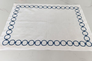 Manteles individuales de cena de lujo de 100% de lino con certificado de 2017, diseño moderno reutilizable hecho a mano, bordado de círculos clásicos para el hogar - Product Image 3