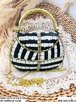 Sac à main exclusif pour dames en métal mosaïque pochette sac à main de soirée avec poignées en laiton élégantes et serrure Kunda