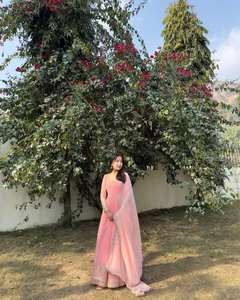 ชุดอนาร์คาลียาวสไตล์อินเดียดั้งเดิมแบบ2024คอลเลกชันผ้าจอร์เจียแบบหนักปักเลื่อมซาริสำหรับงานแต่งงานเทศกาล - Product Image 3