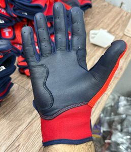 Gants de frappe de baseball en cuir de haute qualité professionnels, respirants, légers, couleurs et tailles personnalisables - Product Image 2