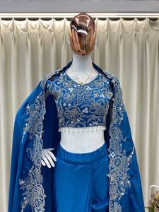 Conjunto de Sari de Georgette Bordado de Lujo Unity Luxure con Blusa de Diseñador y Capa, Conjunto de Fiesta de Lujo - Product Image 4