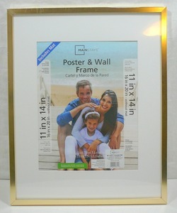 Marco de fotos de metal de latón rústico de inspiración vintage forma cuadrada con acabado superficial martillado para temas de decoración del patrimonio - Product Image 3