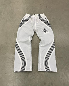 Pantalon de jogging en nylon épais et empilé à rayures personnalisées pantalon droit et large pour hommes pantalon de survêtement évasé ample à imprimé baggy camouflage - Product Image 5