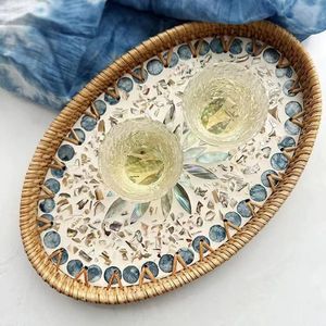 Plateau à vadrouille en nacre de qualité supérieure avec design décoratif parfait pour les bureaux de maisons modernes et les tables de réception - Product Image 1