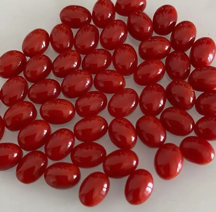 En kaliteli doğal İtalyan mercan Cabochons Oxblood kırmızı renk İtalyan mercan kalibre Oval şekil Cabochons