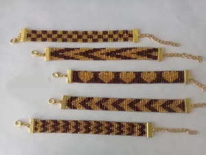 Pulseras temáticas florales multicolores con cuentas de cristal hechas a mano personalizadas para diseñadores de joyería para reventa - Product Image 3