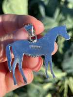 Pendentif cheval conque rose en argent sterling 925 fait à la main Bijoux artisanaux uniques