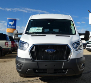 FORD Transit Cargo Van T-250 148 Med Rf 9070 GVWR AWD d'occasion 2025 - Product Image 3