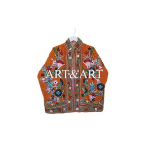 Veste matelassée 100% coton, faite à la main, vintage, bohème, automne-hiver, écologique, broderie florale Suzani, imprimé ethnique chic - Product Image 3
