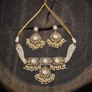 Kundan Necklace 183321 Elegant <b>Wedding</b> <b>Accessory</b> - Product Image 2