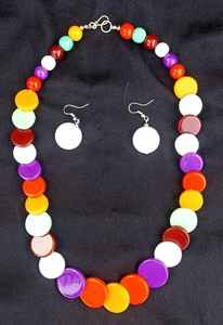 Collar acrílico Lucite de resina azul cielo de la mejor calidad para mujer, hecho a mano, bonito patrón en forma de luna, cadenas de cuentas de moda india para - Product Image 4