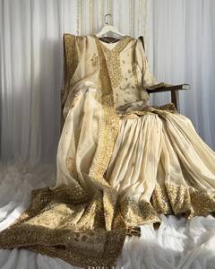 Elegante Salwar Kameez da Donna in Acrilico con Ricamo Gota Patti, Abito da Festa con Metodo di Stampa a Mano, Vestibilità Regolare Stile Pakistan - Product Image 2