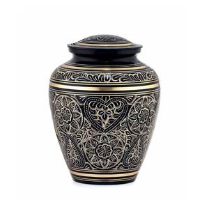 Diseño más vendido y cenizas hechas a mano Urna Artículos funerarios Cremación de urna de latón Hecho a medida con alta calidad - Product Image 3