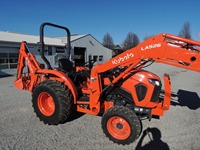 Vente à prix réduit de mini-tracteur Kubota L3302HST 4WD avec moteur diesel, chargeuse-pelleteuse, machine agricole