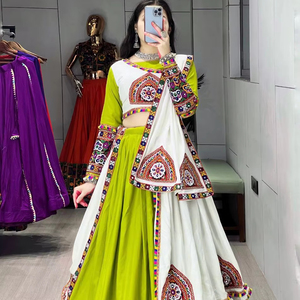 Beaux nouveaux vêtements ethniques indiens Navratri spécial pur rayonne coton Lehenga Choli Gamthi miroir travail pour les fêtes acheteurs en gros - Product Image 3