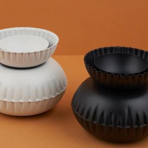 Quemador de incienso árabe negro Bakhoor DISEÑO DE Metal tallado a mano elegante para incienso tradicional perfecto para hogares de Oriente Medio - Product Image 4