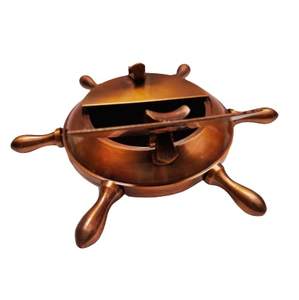 Forme de taille personnalisée Nouveau cendrier exclusif Dernier style Base en bois avec finition en métal en vente Briquets et accessoires pour fumeurs - Product Image 5