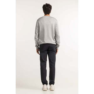 เสื้อสเวตเตอร์แขนยาวสีเทาแฟชั่นสำหรับผู้ชาย MN-SWT-WS23-182B - Product Image 5