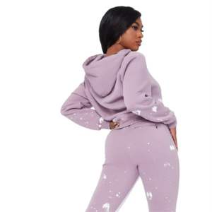 Survêtement confortable et empilé pour femmes fabriqué sur mesure par OEM-Ensemble deux pièces à la mode pour la détente - Product Image 5