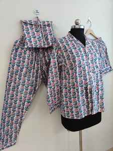 Ensemble de pyjama en coton, ensemble de pyjama en coton doux, coupe décontractée, haut à manches longues et pantalon de jogging en bleu pastel pour se détendre à la maison - Product Image 3