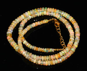 สร้อยโอปอล์เหลี่ยมเพชรพลอยจากโอปอลจากเอธิโอเปียธรรมชาติพร้อมส่งสร้อย42.45กะรัตพร้อมลูกปัดสีรุ้ง - Product Image 2