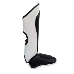 Protège-tibias de karaté en cuir synthétique de haute qualité pour les gants de boxe imprimés avec logo personnalisé d'arts martiaux avec caractéristiques de sécurité - Product Image 5