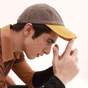 Casquettes en maille personnalisées unisexes les plus vendues, casquettes à 5 panneaux, casquettes Raff à bas prix, casquettes Raff brodées à 5 panneaux - Product Image 4