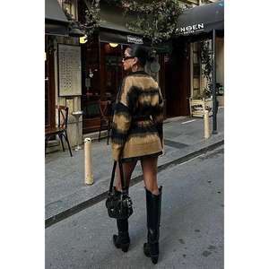 Suéter Casual con Detalle de Transición en Textura Cepillada para Otoño-1346 - Product Image 6