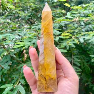 Obeliscos de sanador dorado elegante Otras artesanías de cristal elegantes - Product Image 1