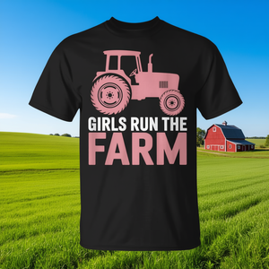 Maglietta 'Girls Run the Farm' con Trattore Rosa per Donne, Prodotto Promozionale - Product Image 3