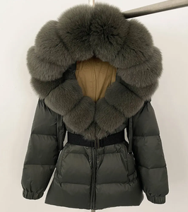 Chaqueta con cremallera para mujer a prueba de viento de primera calidad, elegante chaqueta de invierno al por mayor, fabricante de chaquetas acolchadas para mujer OEM - Product Image 4