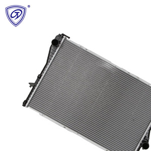 JD 39019 nouvelles pièces de rechange de voiture radiateurs 1702969 1737711 1737813 1742099 535 radiateur pour <span class=keywords><strong>BMW</strong></span> 540 <span class=keywords><strong>735</strong></span> 750i <span class=keywords><strong>1997</strong></span>-2000MT Auto - Product Image 2