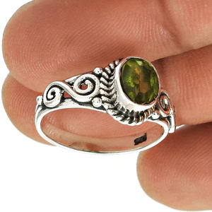 Bague en forme d'ovale en argent sterling 925 avec pierres précieuses en péridot naturel, tenue quotidienne, fabricant de bijoux faits à la main personnalisés de haute qualité - Product Image 5