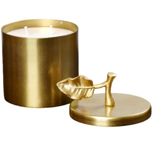 Vente en gros de bocaux à bougie en métal de luxe pour la décoration de la maison et du bureau disponibles en différentes tailles - Product Image 3