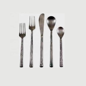 Juego de Cubiertos de Acero Inoxidable Dorado con Mango de Cerámica Rosa de Diseño Moderno Único, Juego de Cubiertos de Lujo para Bodas y Hogar - Product Image 4