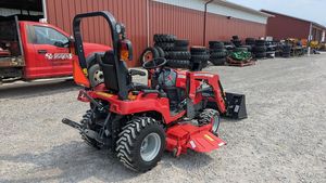 รถแทรกเตอร์ Massey Ferguson GC1725M T พร้อมระบบขับเคลื่อน MFWD - 25 แรงม้า - Product Image 2