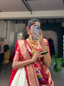 ผ้าไหมแจ็คการ์ดคุณภาพพรีเมียมพร้อมผ้าทอจากผู้ผลิตและผู้จำหน่ายจาก Surat - Product Image 6