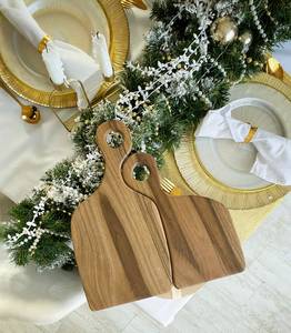 Planche à découper en bois de noyer de haute qualité Ensemble de planche à découper de cuisine personnalisée pour les anniversaires et les cadeaux de la Saint-Valentin - Product Image 2